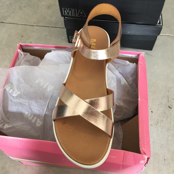 MIA Shoes "6M" - Picture 1 of 9